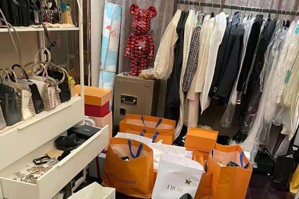 南宁武鸣区回收一线品牌衣服